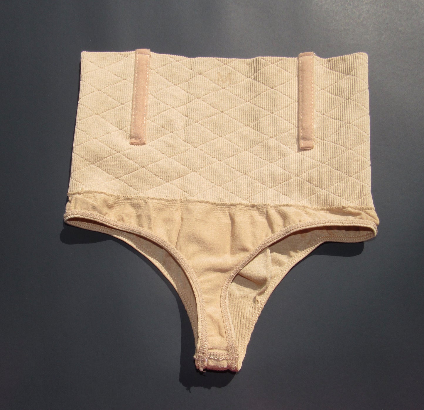 Figura Nueva Support Thong
