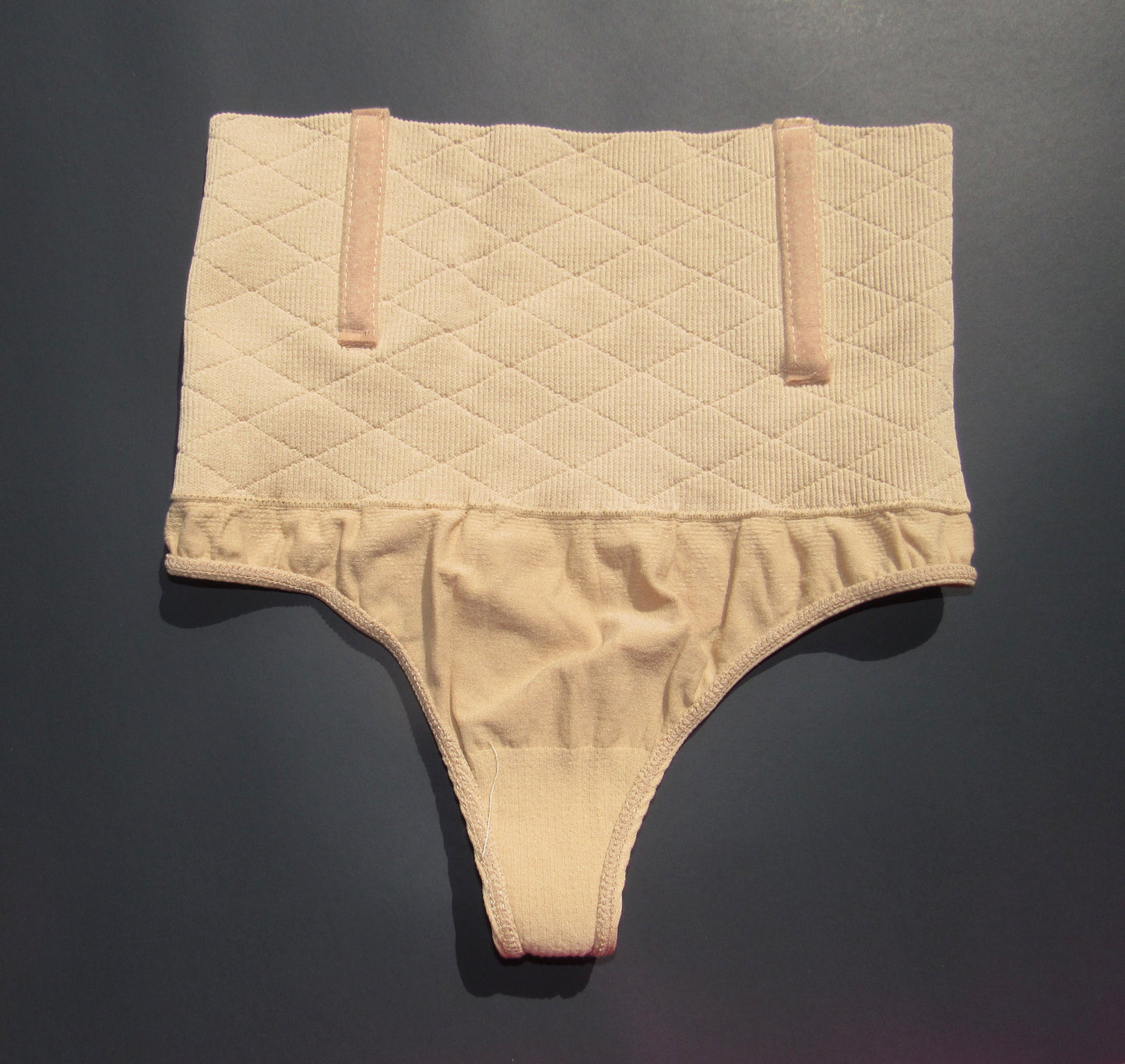 Figura Nueva Support Thong