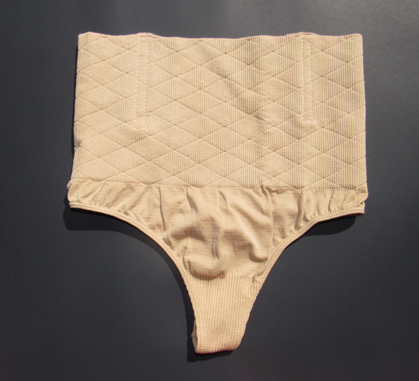 Figura Nueva Support Thong